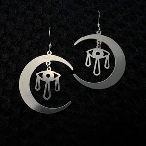 crescent moon watcher