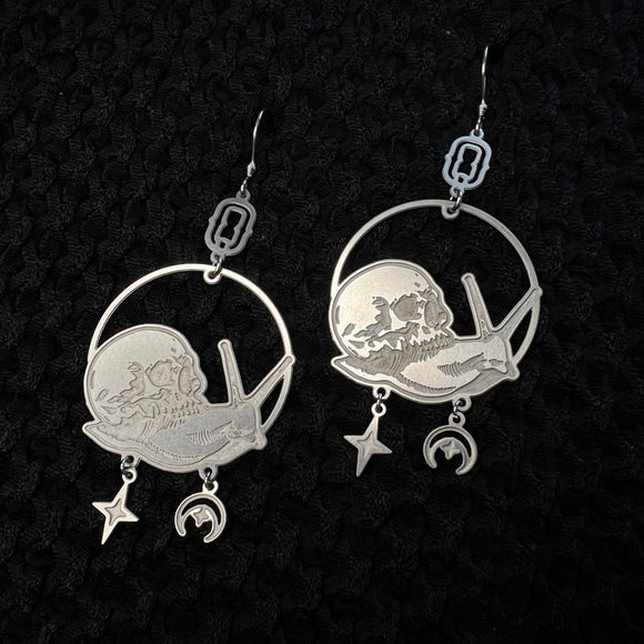 skull shelled snails